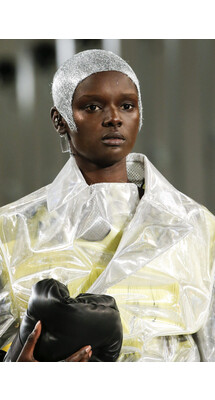 Details Maison Margiela Fall 2018 Ready-to-Wear , Детали показа  Maison Margiela осень зима 2018 , Fashion show , неделя моды в Париже , PFW ,  Paris Fashion Week , Mainstyles